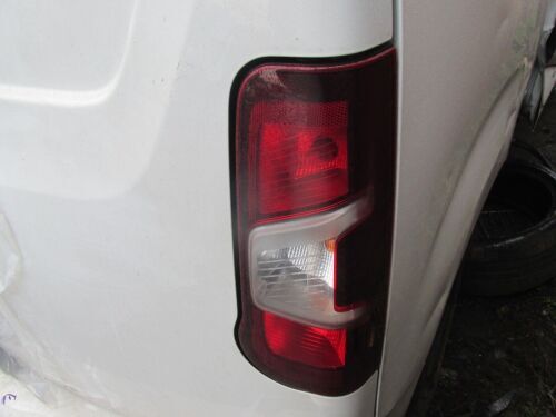 2020 VAUXHALL COMBO GENUINE OS RH DRIVERS COMPLETE REAR LIGHT