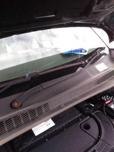 FIAT 500L 330 351 ,352 2013-2017 FRONT WIPER ARM LEFT SIDE