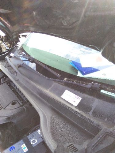 FIAT 500L 330 351 ,352 2013-2017 FRONT WIPER ARM LEFT SIDE