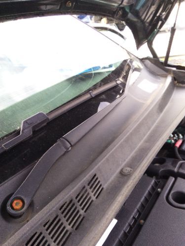 FIAT 500L 330 351 ,352 2013-2017 FRONT WIPER ARM LEFT SIDE