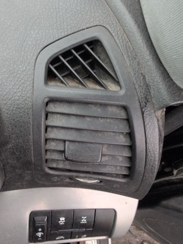 KIA SORENTO XM MKII 2010-2012 DASH VENT RIGHT SIDE OUTER