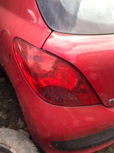 PEUGEOT 207 PASSENGER AND DRIVERS REAR BULB HOLDERS