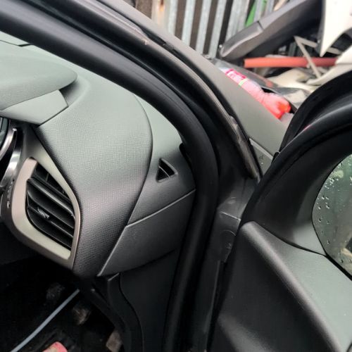 DS DS 3 CHIC 2016-2019 DOOR SEAL FRONT RIGHT SIDE