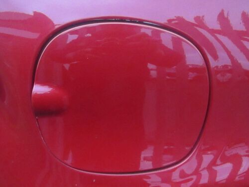2014 FIAT 500L GENUINE COMPLETE FUEL FILLER FLAP / DOOR / COVER IN RED 111/A